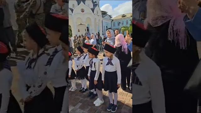 Торжественное посвящение в казачата учащихся школы города Сочи смотреть онлайн