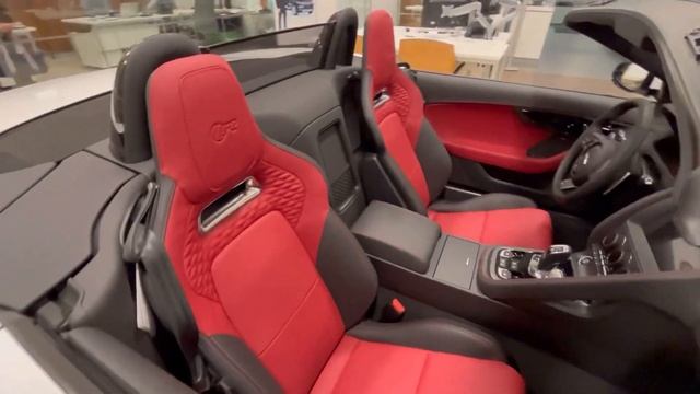JAGUAR F-TYPE CONVERTIBLE 2022 смотреть онлайн