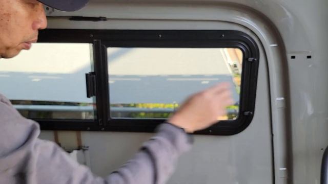 How to install CRL universal bunk window with half slide смотреть онлайн