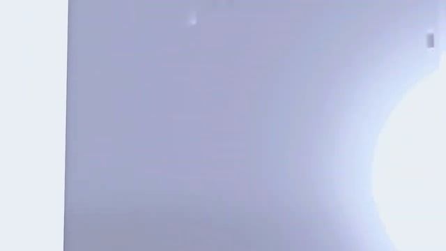 Apple Commercial (3D - Fracture) смотреть онлайн