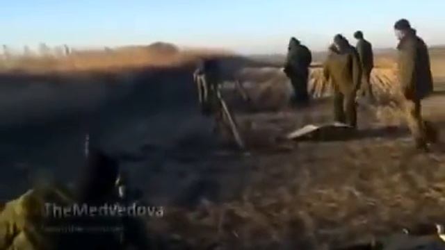Донецк Ополченцы ведут огонь из минометов Украина Новости Сегодня Декабрь War in Ukraine 26 12 смотреть онлайн