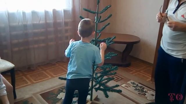 СКОРО, СКОРО НОВЫЙ ГОД, НАРЯЖАЕМ ЕЛКУ