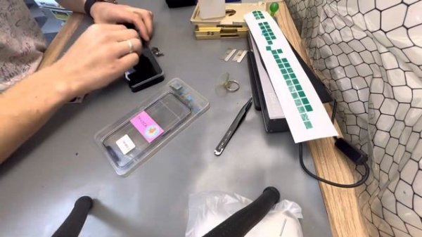 Замена стекла на Айфон XS/ IPhone XS