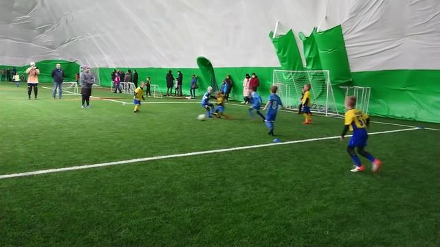 Москвич 1 - Специфик Братеево. 5:4. 1-й т. смотреть онлайн