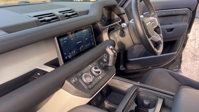Land Rover Defender 110 3.0 SDV6 For Sale смотреть онлайн