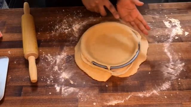 How to make DELICIOUS Homemade Apple Crumble AND Apple Pie! | Cooking with KIDS! смотреть онлайн