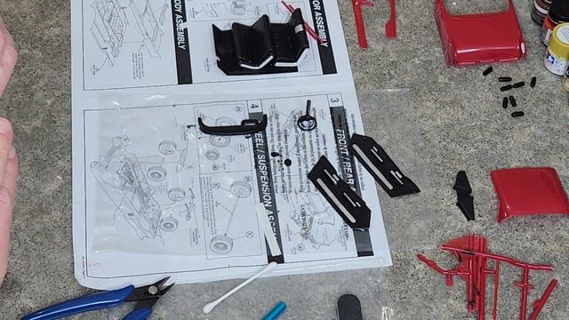 Building the Atlantis 1957 Cadillac Eldorado Brougham (Starting the dash detail.) смотреть онлайн