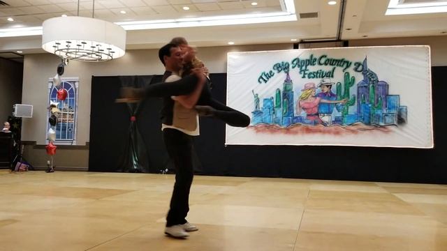 Billy Marti and Ksenia Nomberg - Hustle demo - Big Apple Dance Festival смотреть онлайн