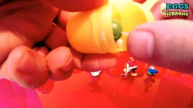 Surprise Eggs Unboxed - Mickey, Minnie, Donald, Daisy and Hello Kitty смотреть онлайн