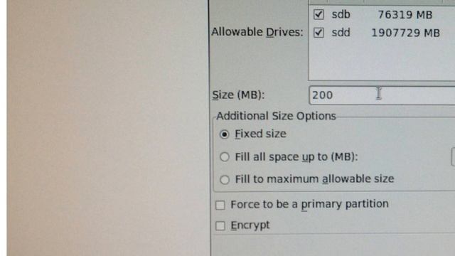 Unix & Linux: What are "Allowable Drives" in Cent 6.4 Installation смотреть онлайн