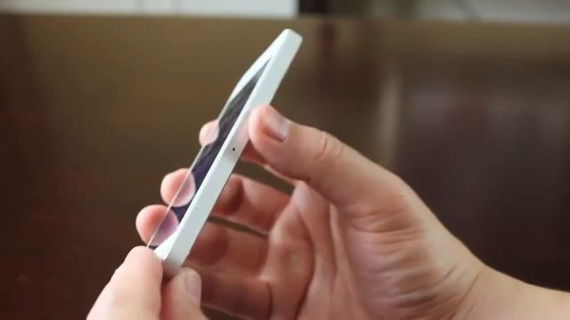 Apple iPhone 5s 5c Dual Unboxing, Demo and Comparison смотреть онлайн