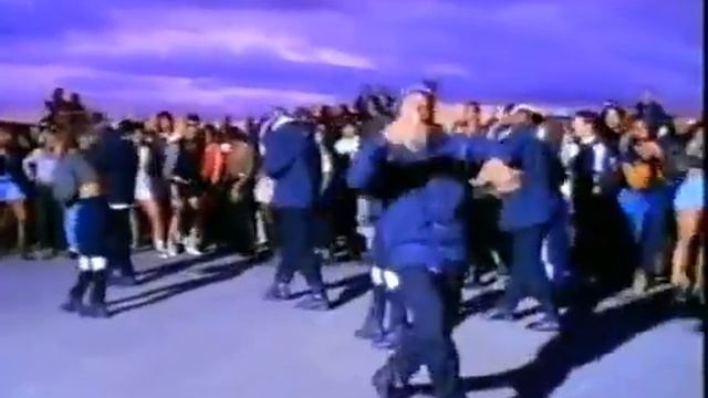 MC Hammer - Pumps and a Bump, Version 2 (1994) смотреть онлайн