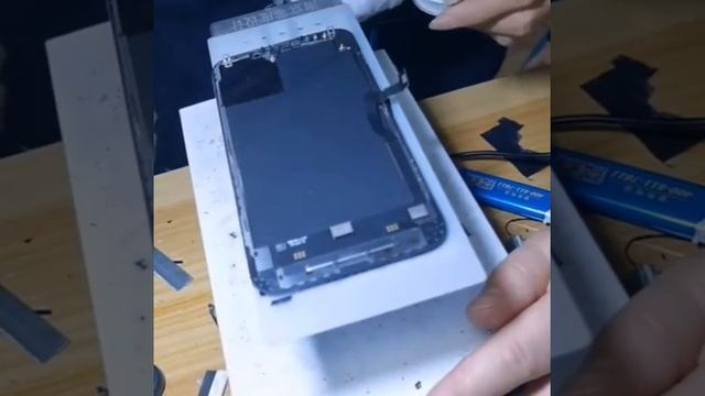 iPhone 12 Pro Max Cracked Screen Repair смотреть онлайн