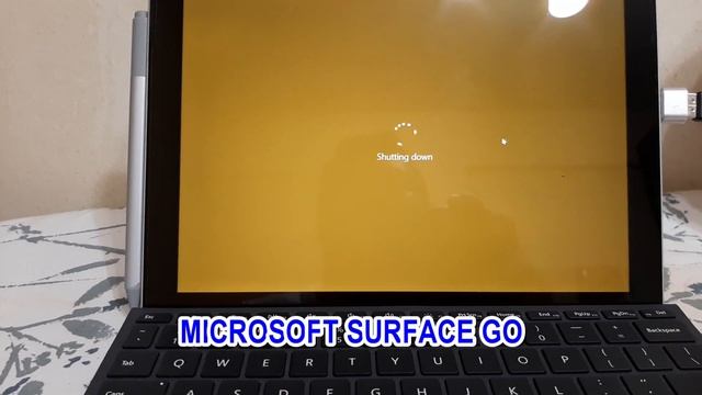 Microsoft Surface Go problem - cannot shut down смотреть онлайн