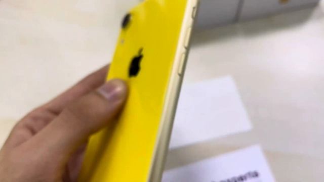 0737 USED Apple iPhone Xr Yellow 64GB смотреть онлайн