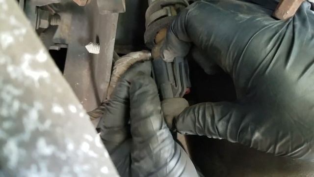 Wrench Wizards S01E01 - 2004 Lincoln Navigator - Replacing Front Air Strut Assemblies смотреть онлайн