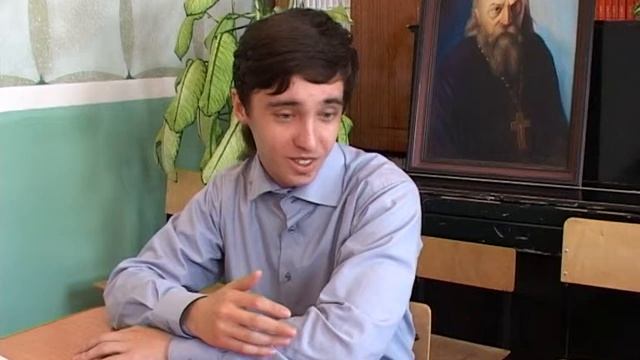Он, пожалуй, знает всё смотреть онлайн