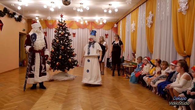 Новогодний утренник в садике 