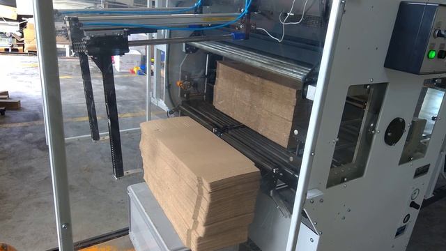 Bobst StackTurner by Lloyds Print Services смотреть онлайн