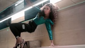 Myriam Fares - Maalesh (Official Music Video) / ميريام فارس - معليش