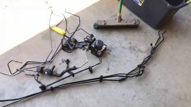 FULL BRAKE DELETE: 5 Point Harness Install, ABS Delete, Coolant Pump Delete, and more! смотреть онлайн