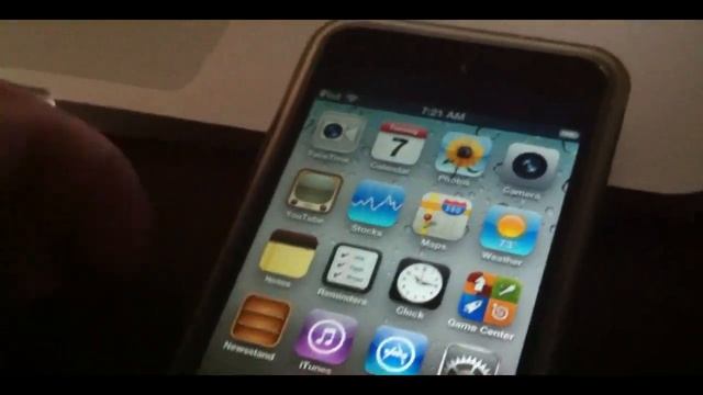 iOS 5 on iPod Touch 4g смотреть онлайн