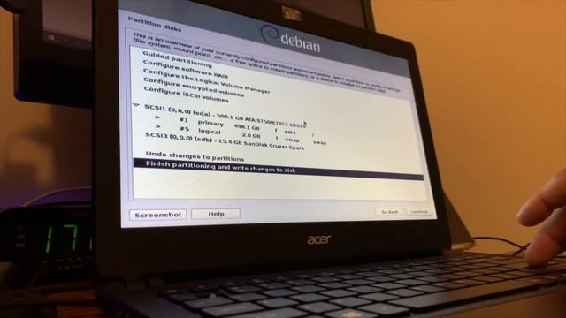 Raspberry Pi Desktop on a laptop смотреть онлайн