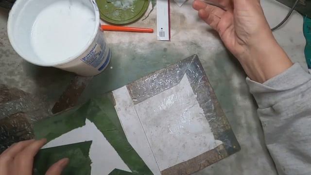DIY Junk Journal Tutorial for Beginners made with common household items and tools смотреть онлайн