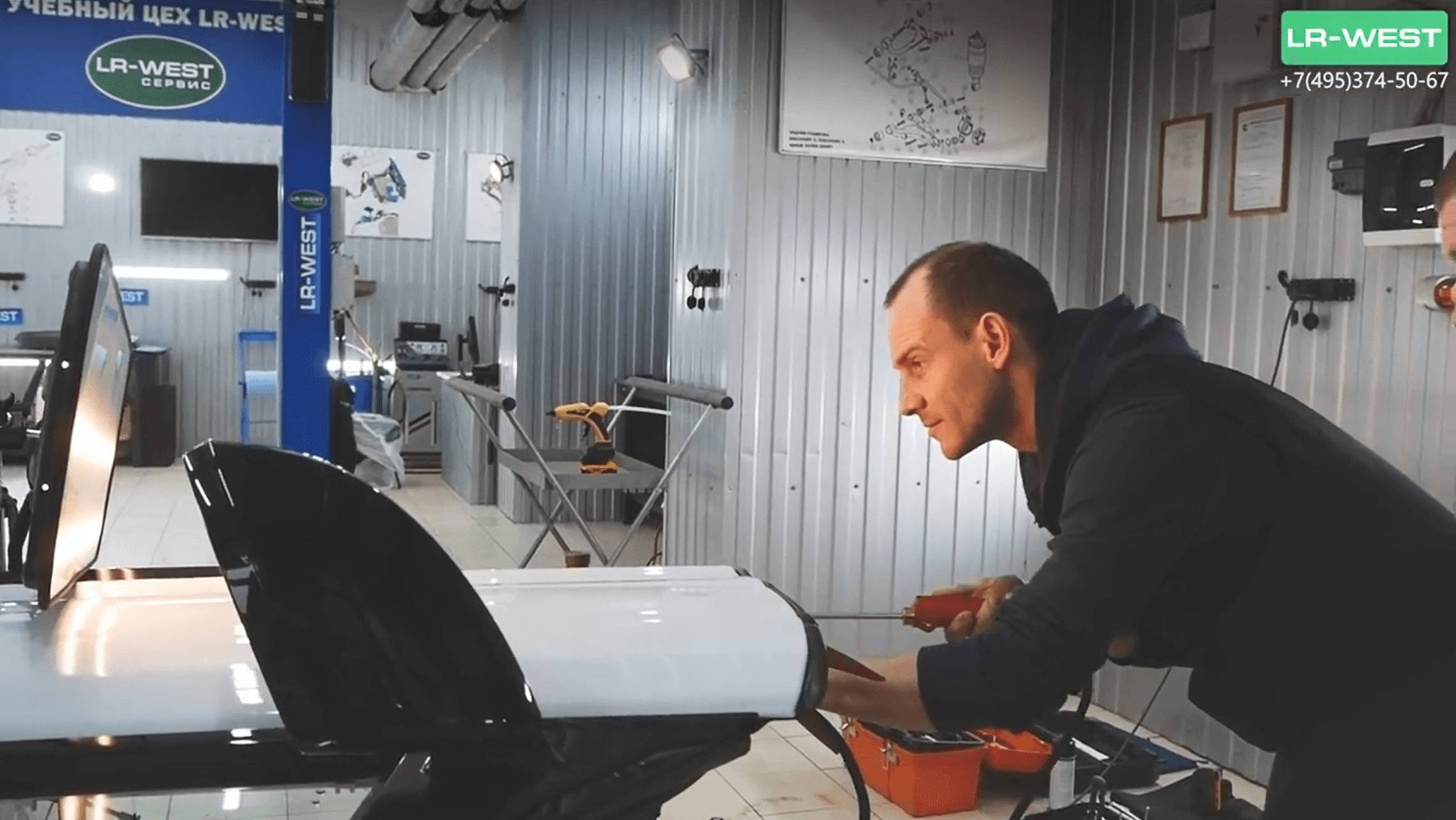 Удаление вмятин без покраски. Алюминиевый Рендж Ровер. смотреть онлайн