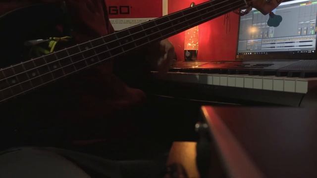 The Chain - Fleetwood Mac Bass Cover TABS смотреть онлайн