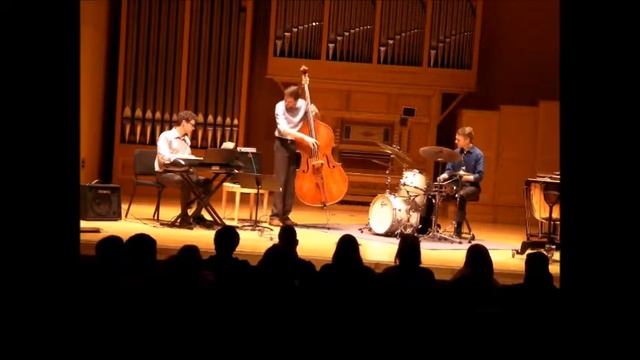 Someday My Prince Will Come (Frank Churchill) | Hot Minute Jazz Trio смотреть онлайн