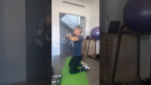 DELTS KNEELING AMERICAN KB SWINGS смотреть онлайн