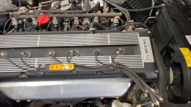 1993 Jaguar XJ6 Saloon - Engine смотреть онлайн