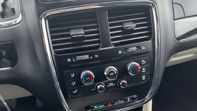 2016 Dodge Grand Caravan SXT Premium Plus | Reconconditioning смотреть онлайн