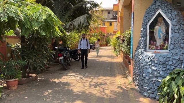 Malaika Arora NO Makeup Look at Diva Yoga in Bandra смотреть онлайн