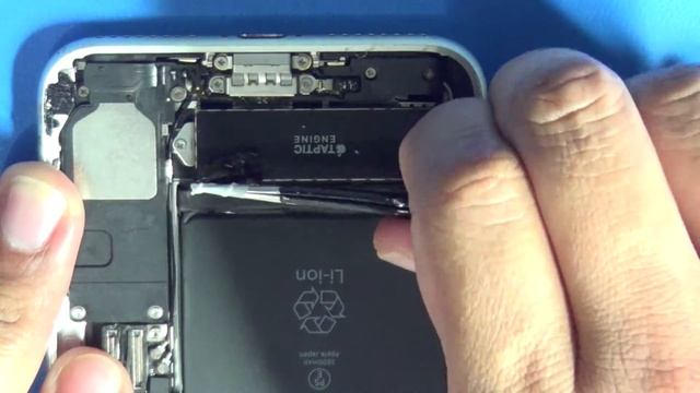 iPhone 7 Plus Battery Replacement смотреть онлайн