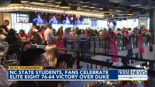 NC State students, fans celebrate Elite Eight 76-64 win over Duke смотреть онлайн