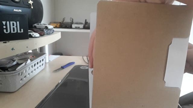 Unboxing Lamborghini Urus 1:18 Modellauto Burago смотреть онлайн