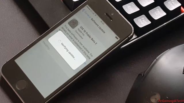 how to install IOS 10 Public Beta 2 On your compatible device смотреть онлайн
