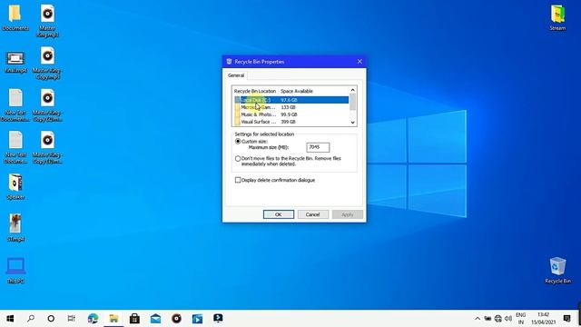 How to Automatically Empty the Recycle Bin on Windows 10 | Windows 10 Tips and Tricks | Windows 10 смотреть онлайн