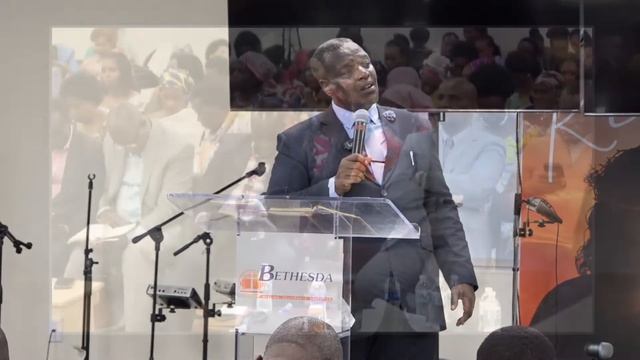 YESU NIWE BUNTU BY: REV FOTO SEMUKIZA atubwiye ukuntu YESU ari Ubuntu. смотреть онлайн