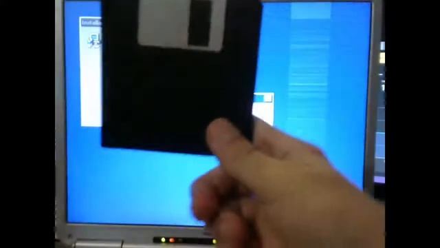 [Redifusion] Instalation de windows sur le nec versa M320 смотреть онлайн