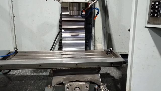 HILDI CNC MIll with a new "brain" смотреть онлайн