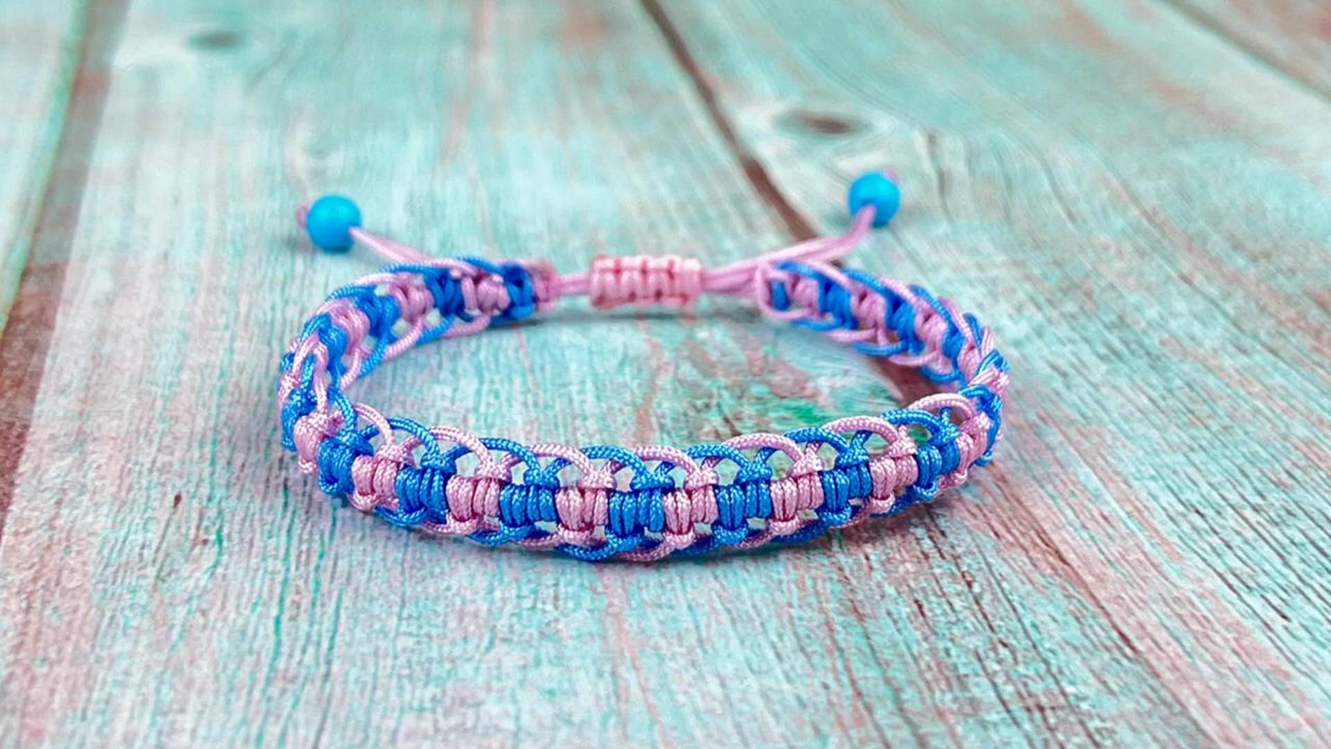 Простой браслет-макраме своими руками. смотреть онлайн