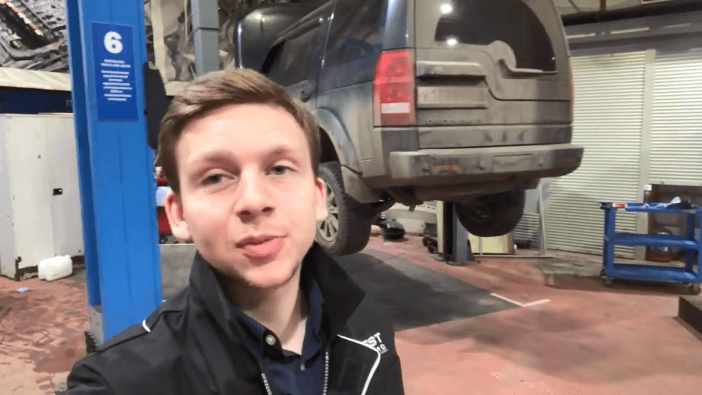 С*КС В НОВОМ RANGE ROVER // САМЫЙ НАДЁЖНЫЙ АВТОСЕРВИС // ПУСТОЙ DISCOVERY 4 | ИСТОРИИ LR WEST смотреть онлайн