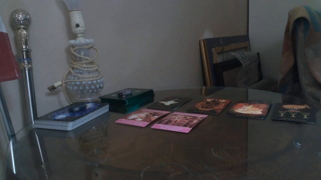 Sweetheart Charming Tarot: What will Happen This Holiday Season? смотреть онлайн