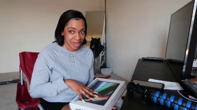 |VLOG| Come with me to buy a Mac Book смотреть онлайн