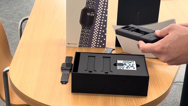 PITAKA Dreamland ChromaCarbon Band Apple Watch Unboxing