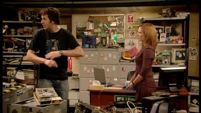 The IT Crowd - Series 1 - Episode 4: The Red Door
