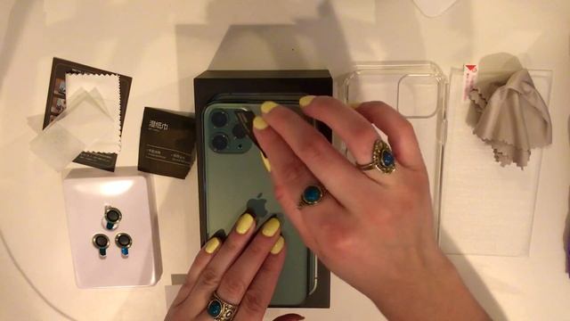 ASMR - NEW iPhone 11 Pro (Midnight Green) Unboxing + Soft Whispering and Hand Movements 💚 смотреть онлайн